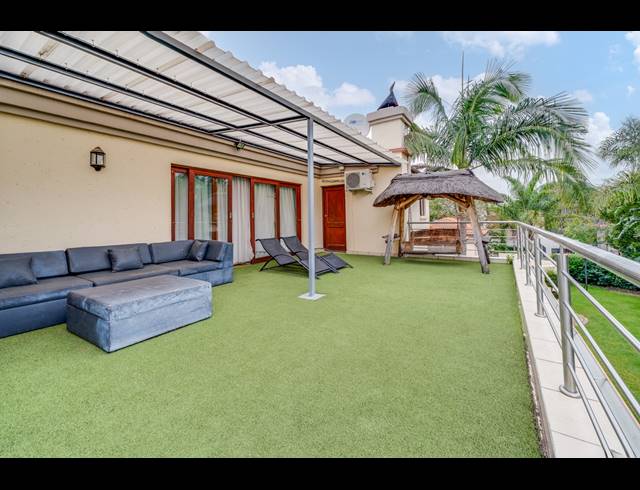 6 BEDROOM HOUSE FOR SALE IN WOODMEAD